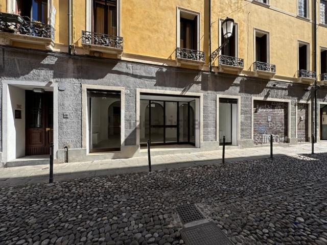 Locale in affitto di 70 m² in Via Soncin