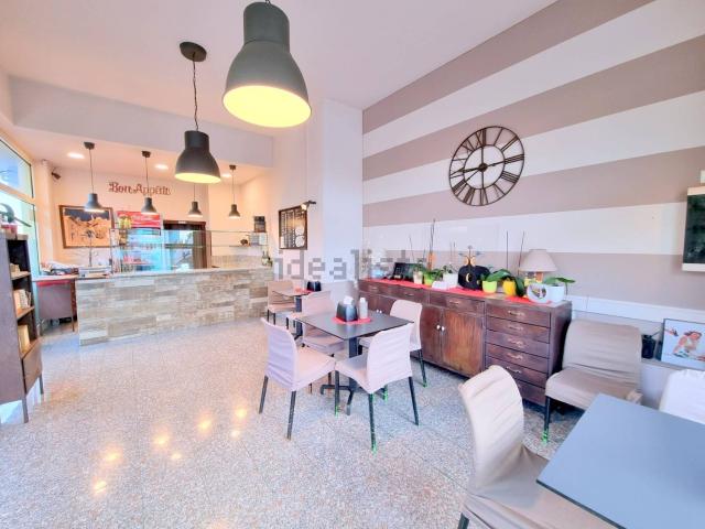 Locale in affitto di 70 m² in Viale Alcide De Gasperi, 1536