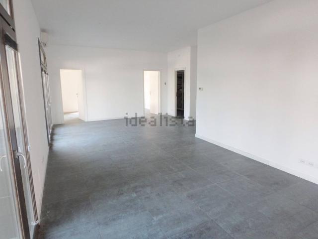 Locale in affitto di 70 m² in Viale del Ledra, 31