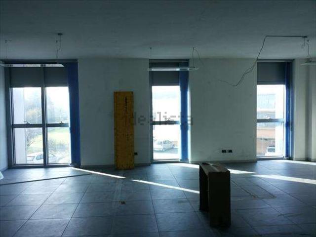 Locale in affitto di 70 m² in Viale Roma