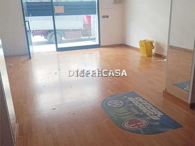 Locale in affitto di 70 m²