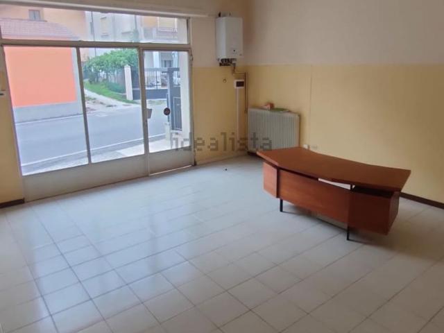 Locale in affitto di 70 m²