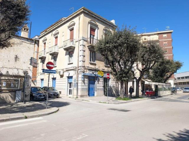 Locale in affitto di 70 m²