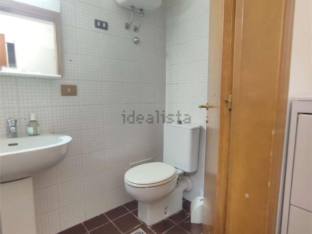 Locale in affitto di 70 m²