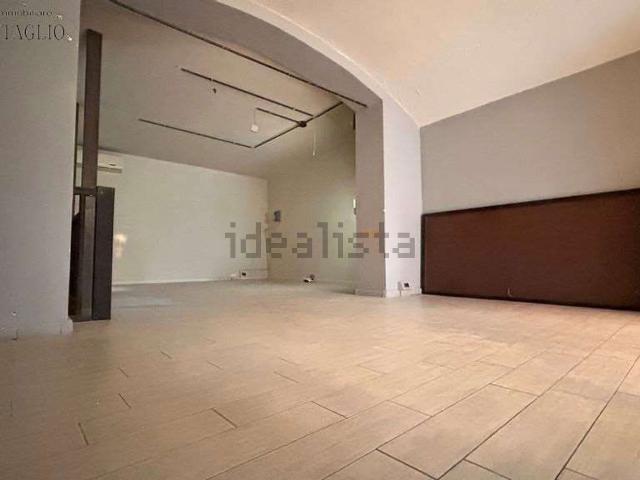 Locale in affitto di 70 m²