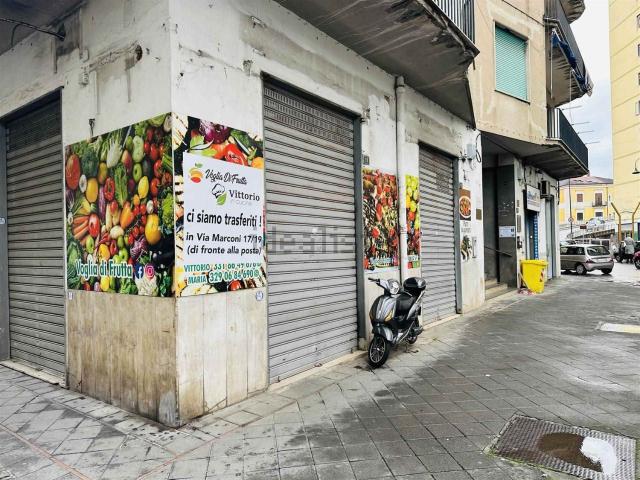 Locale in affitto di 70 m²
