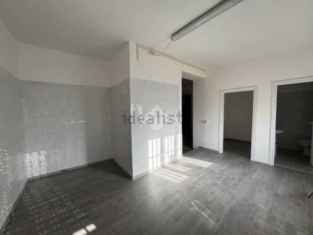 Locale in affitto di 70 m²