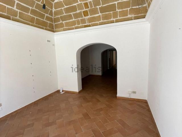 Locale in affitto di 70 m²