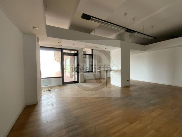 Locale in affitto di 70 m²
