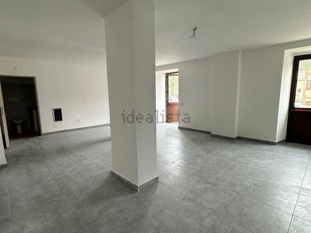 Locale in affitto di 71 m² in Piazza Calogero Troia