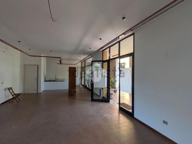 Locale in affitto di 72 m² in Via Brando Brandolini