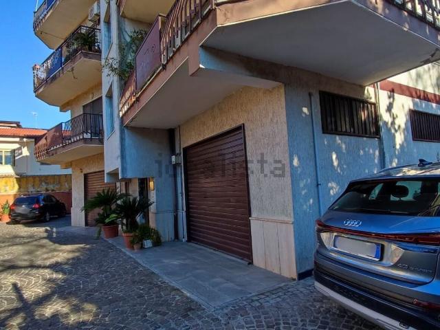 Locale in affitto di 72 m² in Via Brecciame