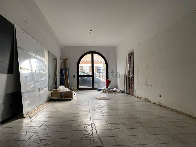 Locale in affitto di 72 m² in Via Casale