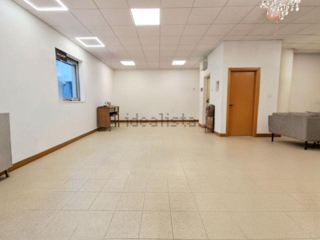 Locale in affitto di 72 m² in Via degli Artigiani