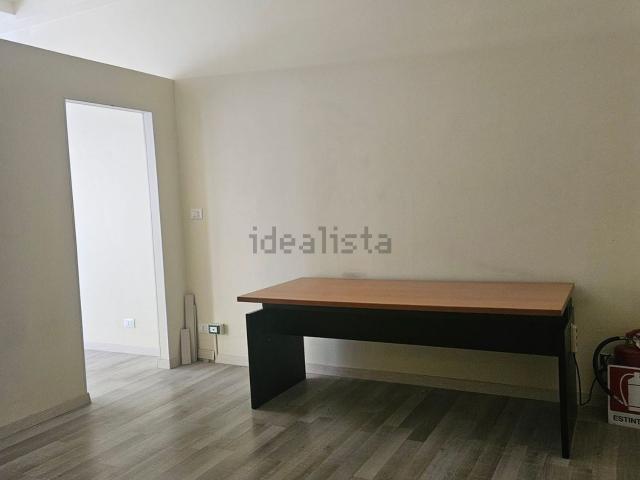 Locale in affitto di 72 m² in Via Fratelli Cavanis