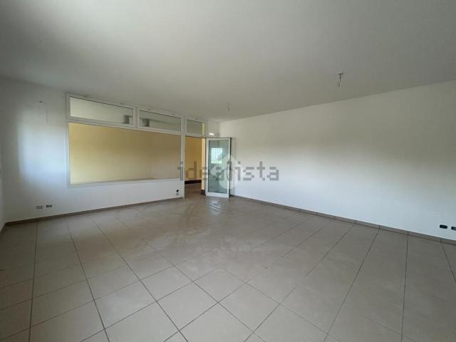 Locale in affitto di 77 m² in Via Armando Diaz, 1