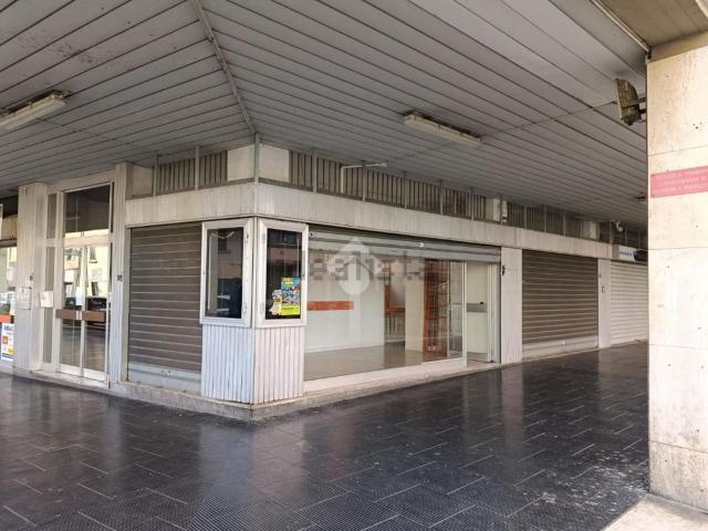 Locale in affitto di 120 m² in Via Filippo Strozzi, 91