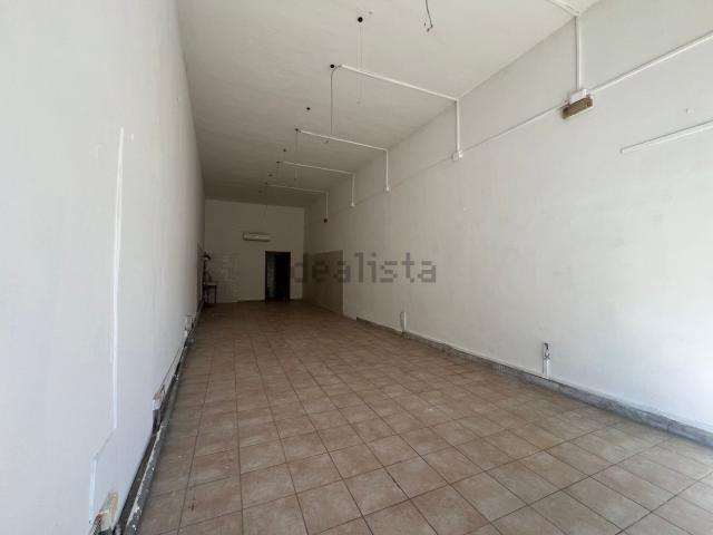 Locale in affitto di 77 m² in Via Gino Menconi, 53