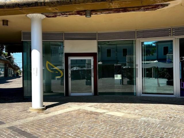 Locale in affitto di 77 m² in Viale Dante, 250