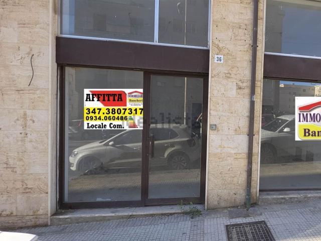 Locale in affitto di 77 m² in Viale Sicilia