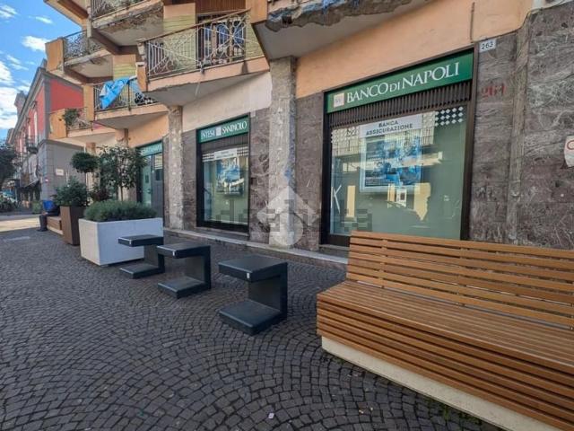 Locale in affitto di 750 m² in Corso Durante, 267