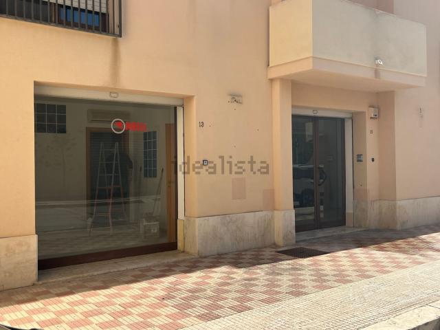 Locale in affitto di 75 m² in Via Tersicore, 13
