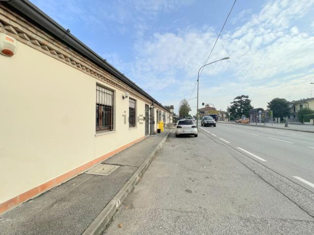 Locale in affitto di 75 m² in Via Trento