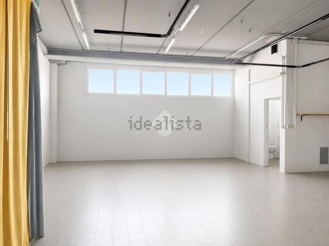 Locale in affitto di 75 m² in Via Trieste
