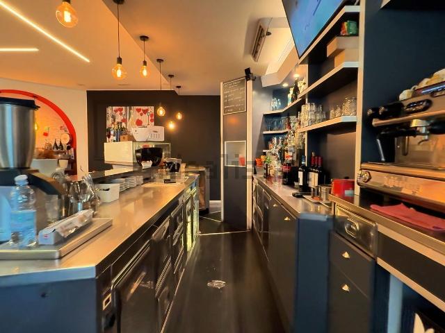 Locale in affitto di 75 m² in Via VITTORIO