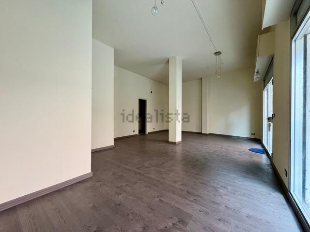 Locale in affitto di 75 m² in Via Vittorio Veneto