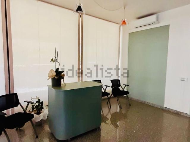 Locale in affitto di 75 m² in Via Adriano Zarini