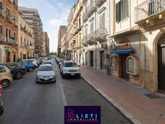 Locale in affitto di 75 m² in Via Anfiteatro, 81
