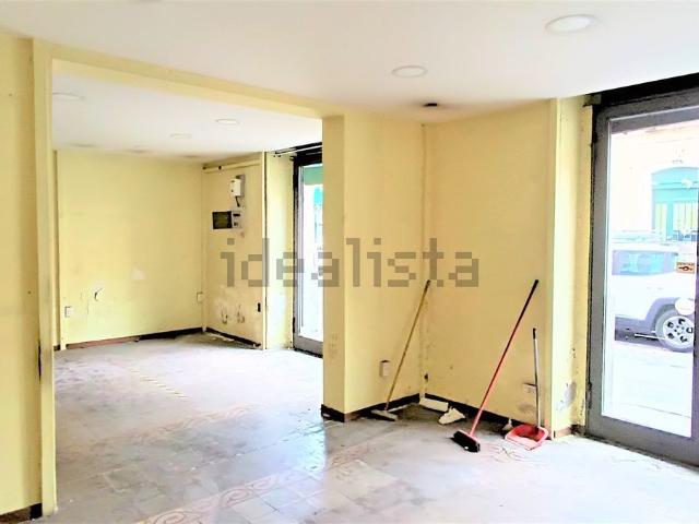 Locale in affitto di 75 m² in Via Monserrato, 106