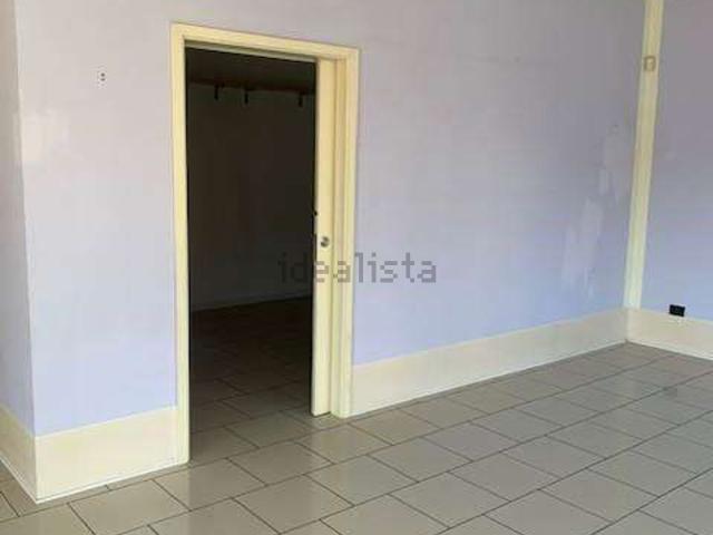 Locale in affitto di 75 m²