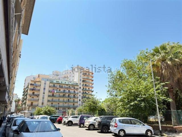 Locale in affitto di 76 m² in Via Adige