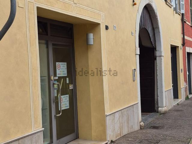 Locale in affitto di 76 m² in Via Giacomo Matteotti, 119