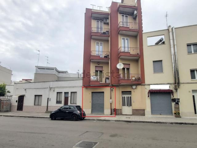 Locale in affitto di 78 m² in Via Irpinia, 15