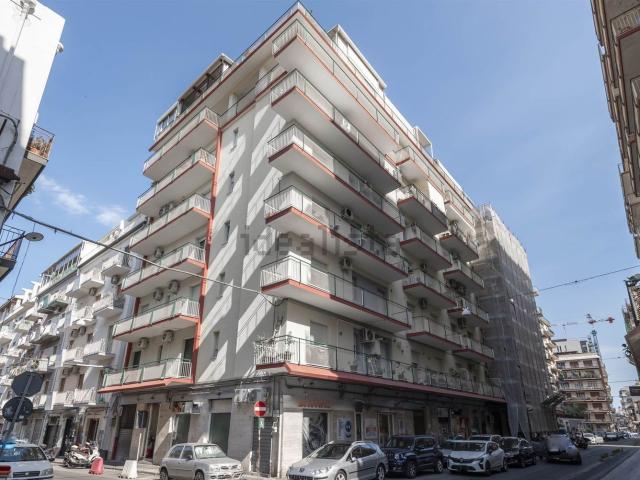 Locale in affitto di 78 m² in Via Oliveto Scammacca, 20