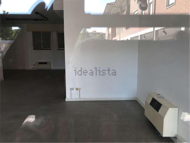 Locale in affitto di 79 m² in Via Gaetano Donizetti