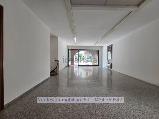 Locale in affitto di 79 m²