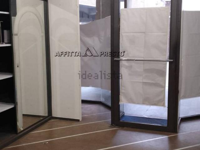 Locale in affitto di 80 m² in Corso Giuseppe Garibaldi