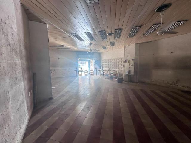 Locale in affitto di 80 m² in Corso Secondigliano, 14
