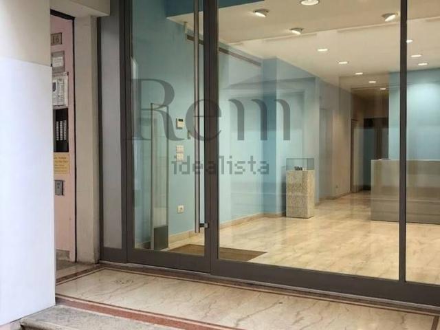 Locale in affitto di 80 m² in Piazza Borsa, 1