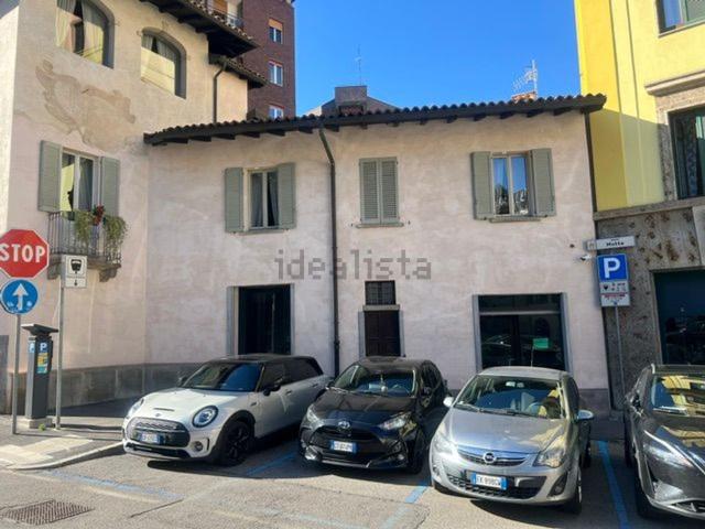 Locale in affitto di 80 m² in Piazza della Motta
