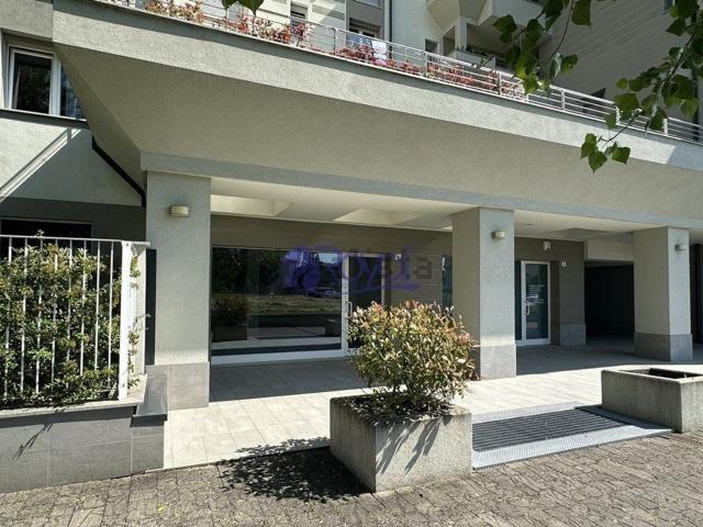 Locale in affitto di 80 m² in Piazza della Musica