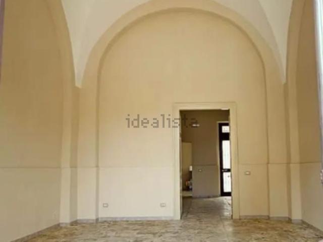 Locale in affitto di 80 m² in Piazza Don Diego