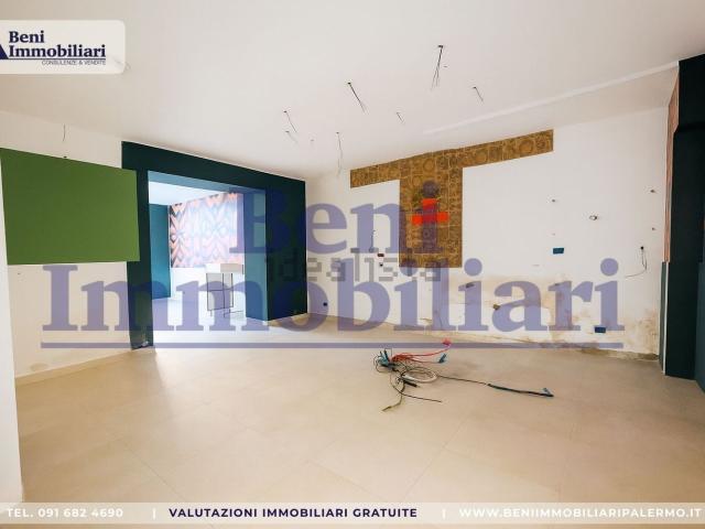Locale in affitto di 80 m² in Piazza Sant&apos Onofrio