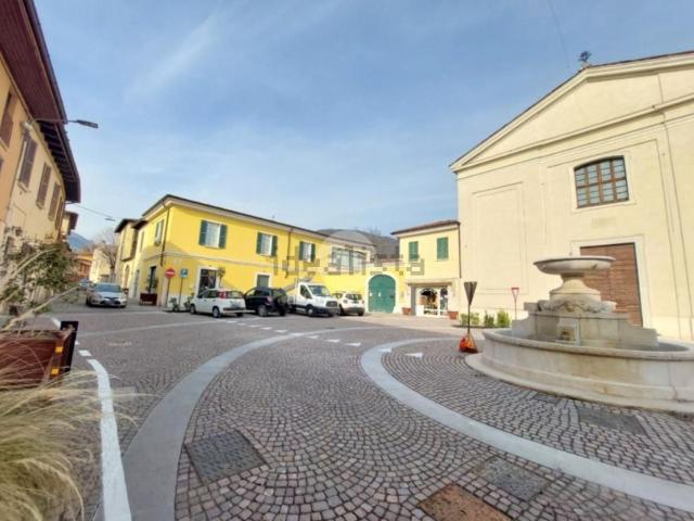 Locale in affitto di 80 m² in Piazza San Lorenzo, 18