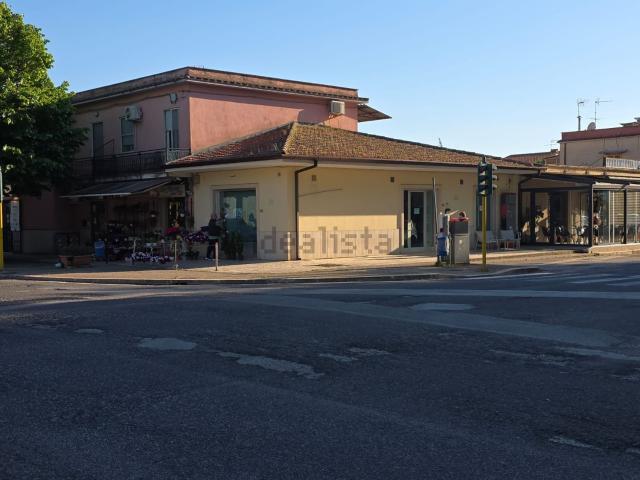 Locale in affitto di 80 m² in Strada Acque Alte, 40