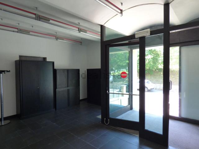 Locale in affitto di 80 m² in Via Bedine